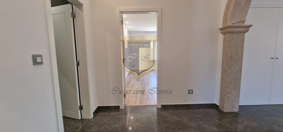 Moradia T7 para Venda em São Pedro da Cadeira Foto 17