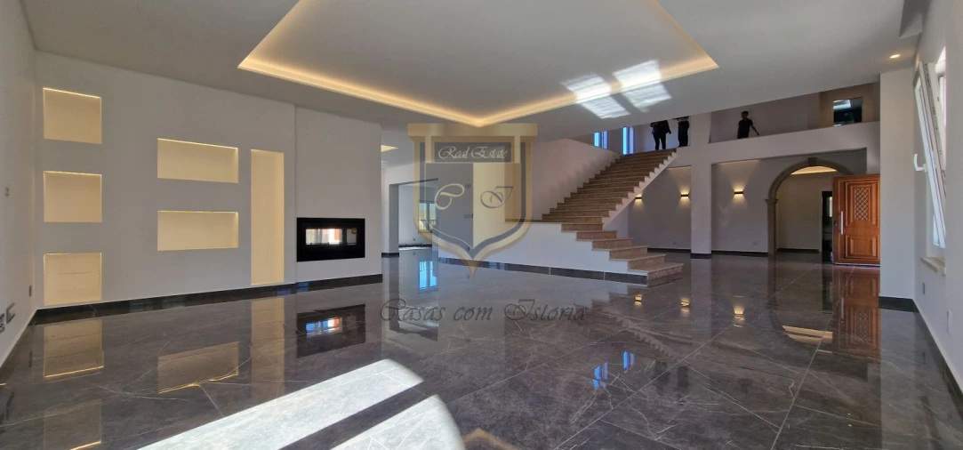 Moradia T7 para Venda em São Pedro da Cadeira Foto 6