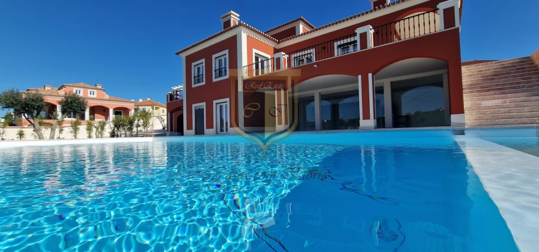 Moradia T7 para Venda em São Pedro da Cadeira Foto 3