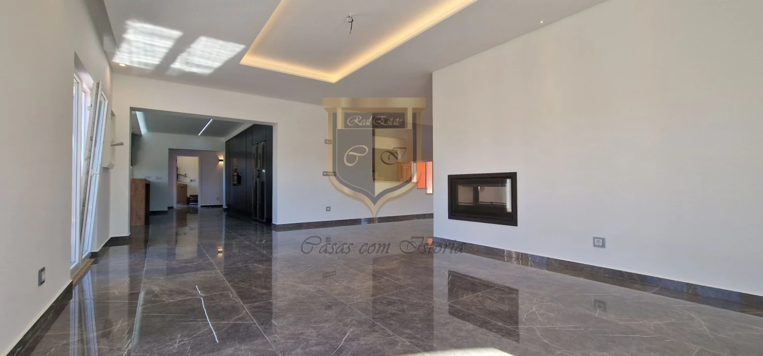 Moradia T7 para Venda em São Pedro da Cadeira Foto 9