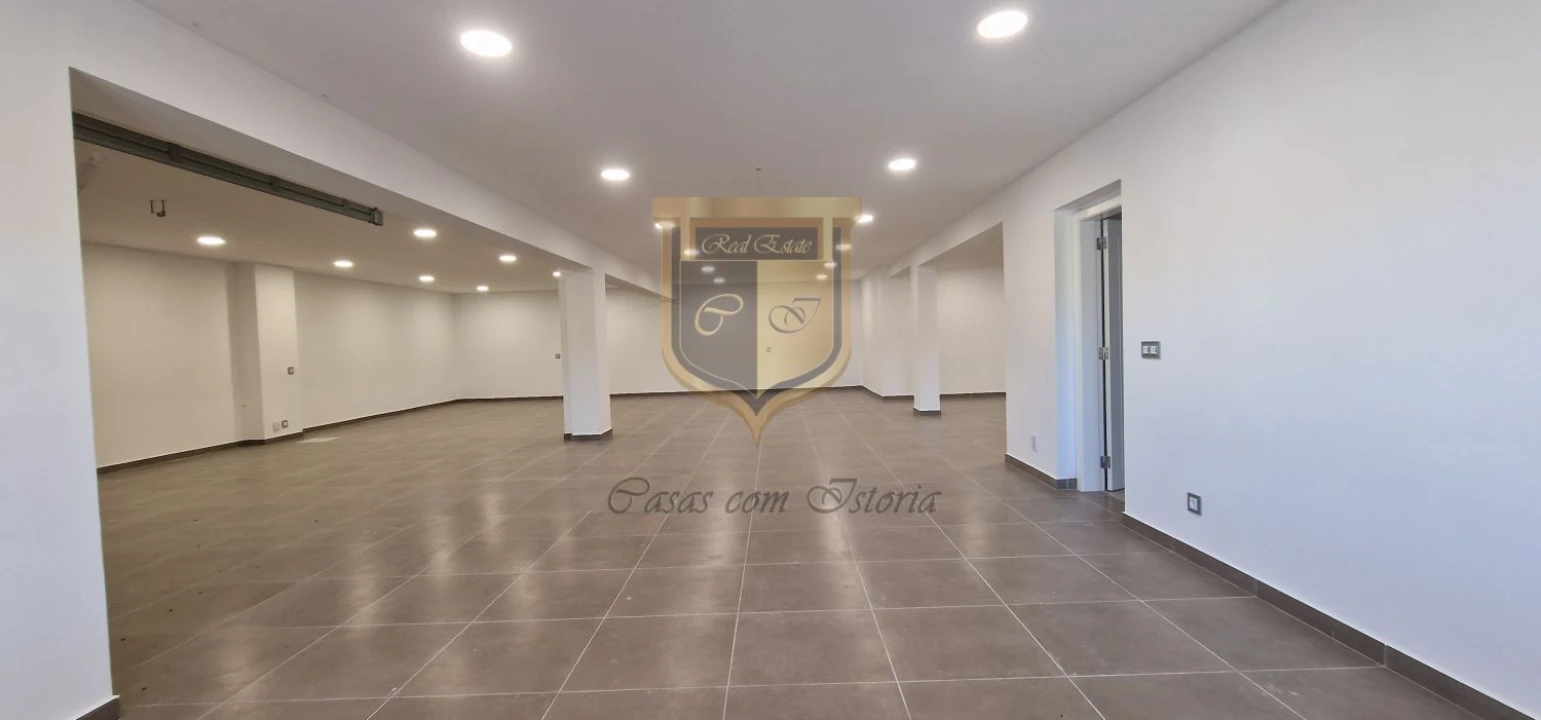 Moradia T7 para Venda em São Pedro da Cadeira Foto 47