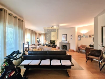 Apartamento T5 para Venda em Lumiar