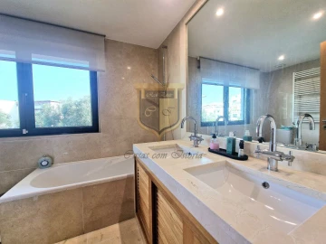 Apartamento T5 para Venda em Lumiar