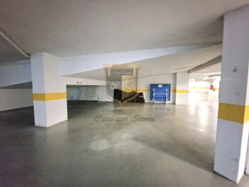Apartamento T5 para Venda em Lumiar