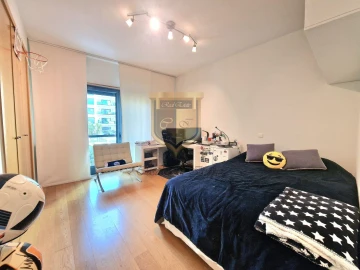Apartamento T5 para Venda em Lumiar