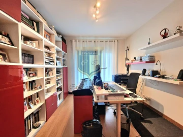 Apartamento T5 para Venda em Lumiar