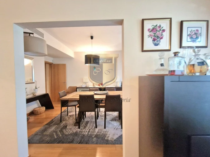 Apartamento T5 para Venda em Lumiar Foto 9