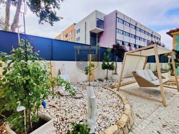 Moradia T8 para Venda em Caldas da Rainha - Santo Onofre e Serra do Bouro