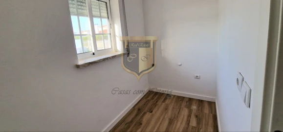 Moradia T3 para Venda em A dos Cunhados e Maceira