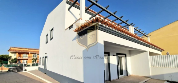 Moradia T3 para Venda em A dos Cunhados e Maceira