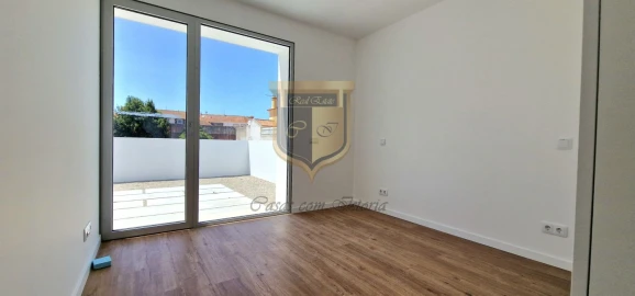 Moradia T2 para Venda em Lourinhã e Atalaia