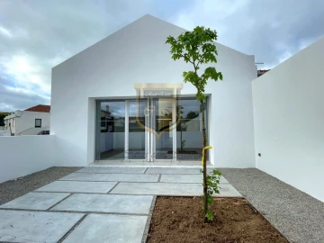 Moradia T2 para Venda em Lourinhã e Atalaia