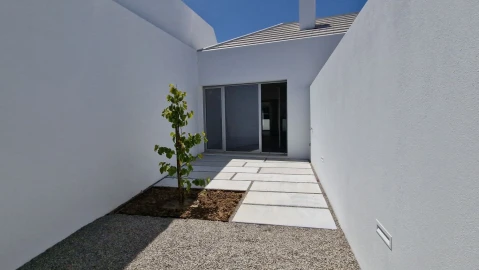 Moradia T2 para Venda em Lourinhã e Atalaia