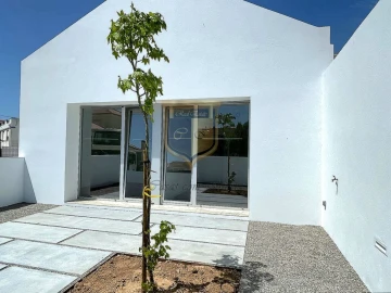 Moradia T2 para Venda em Lourinhã e Atalaia