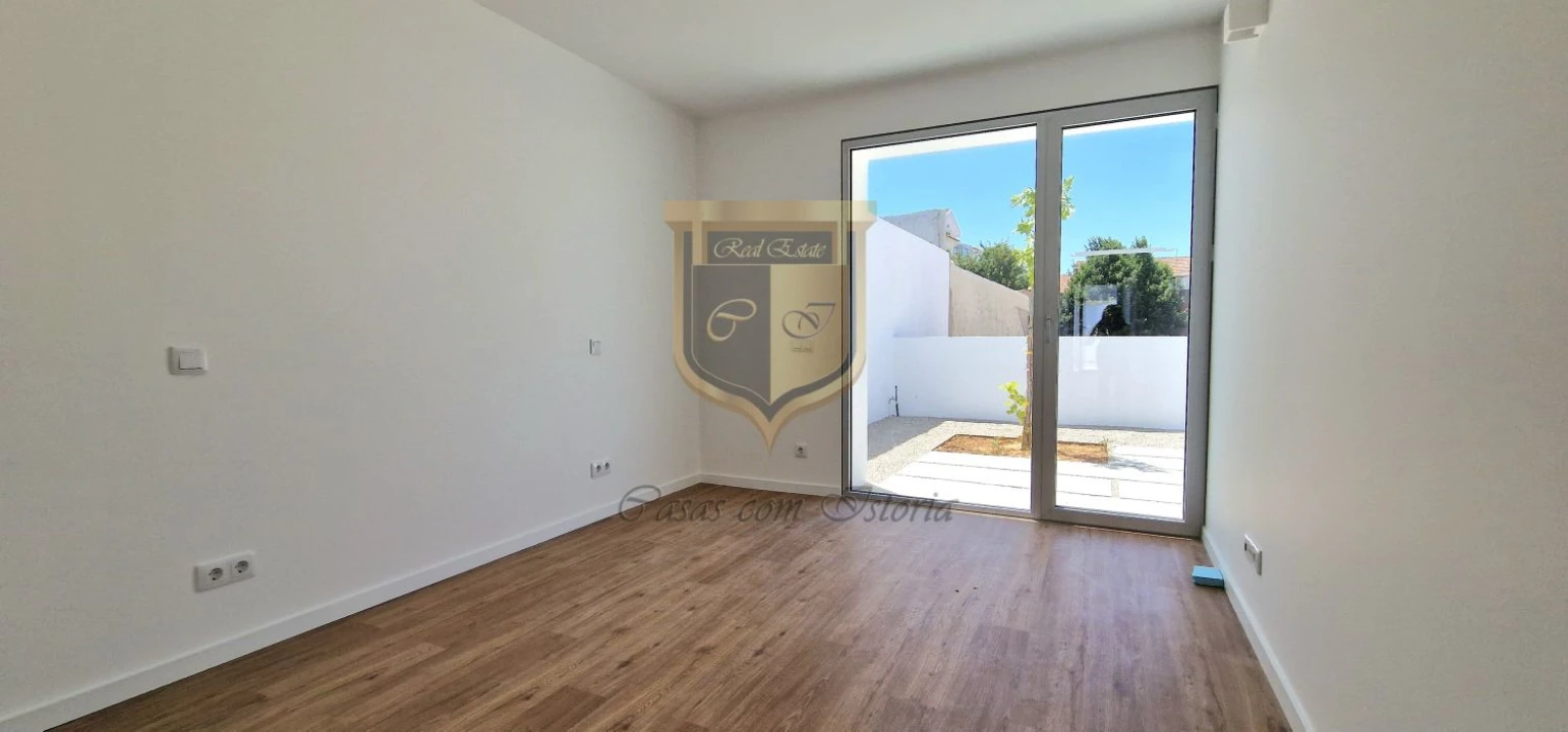 Moradia T2 para Venda em Lourinhã e Atalaia Foto 14