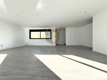 Moradia T4 para Venda em A dos Cunhados e Maceira