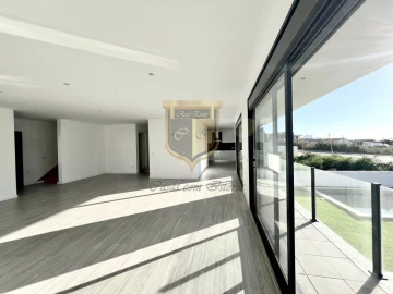 Moradia T4 para Venda em A dos Cunhados e Maceira