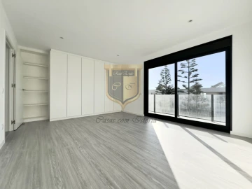 Moradia T4 para Venda em A dos Cunhados e Maceira