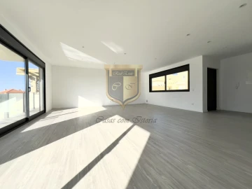 Moradia T4 para Venda em A dos Cunhados e Maceira