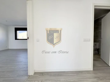 Moradia T4 para Venda em A dos Cunhados e Maceira