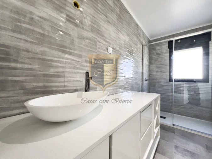 Moradia T4 para Venda em A dos Cunhados e Maceira Foto 36