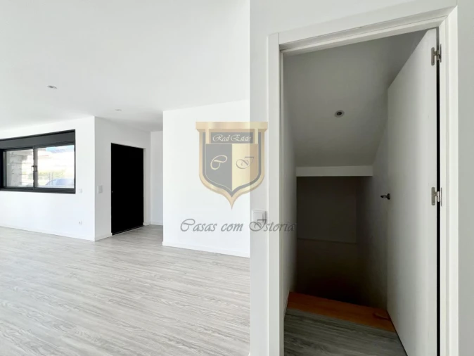 Moradia T4 para Venda em A dos Cunhados e Maceira Foto 49