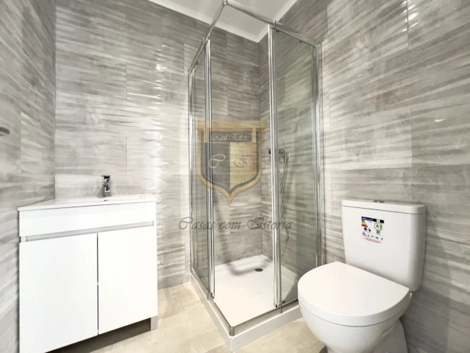 Moradia T4 para Venda em A dos Cunhados e Maceira Foto 17