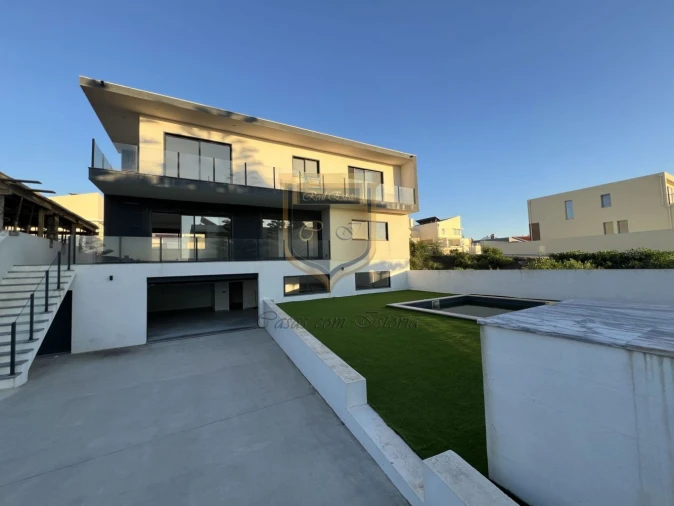 Moradia T4 para Venda em A dos Cunhados e Maceira Foto 3