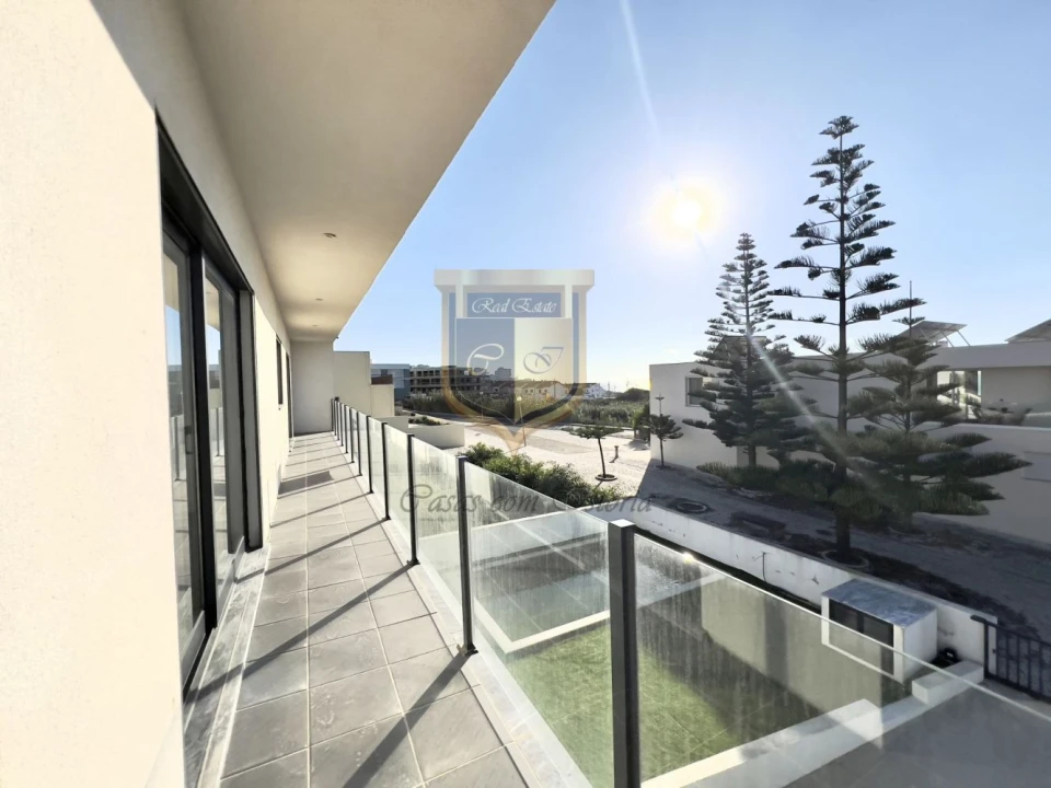 Moradia T4 para Venda em A dos Cunhados e Maceira Foto 44