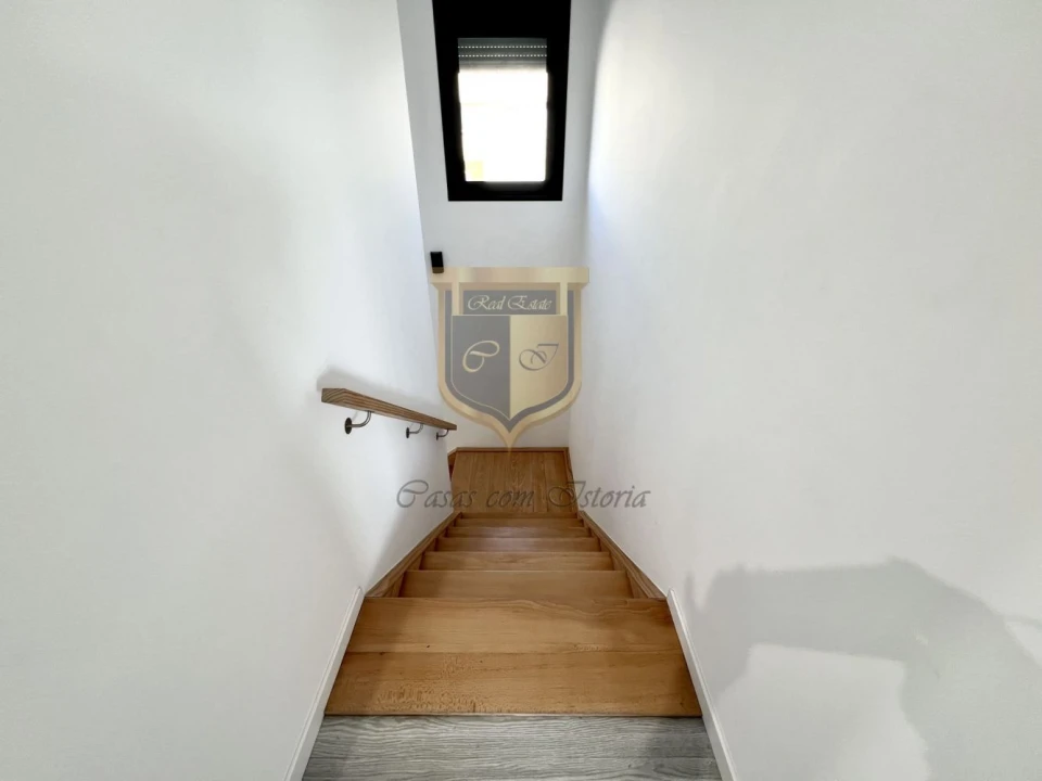 Moradia T4 para Venda em A dos Cunhados e Maceira Foto 46