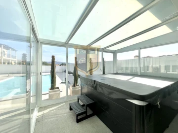 Moradia T4 para Venda em Cadaval e Pêro Moniz