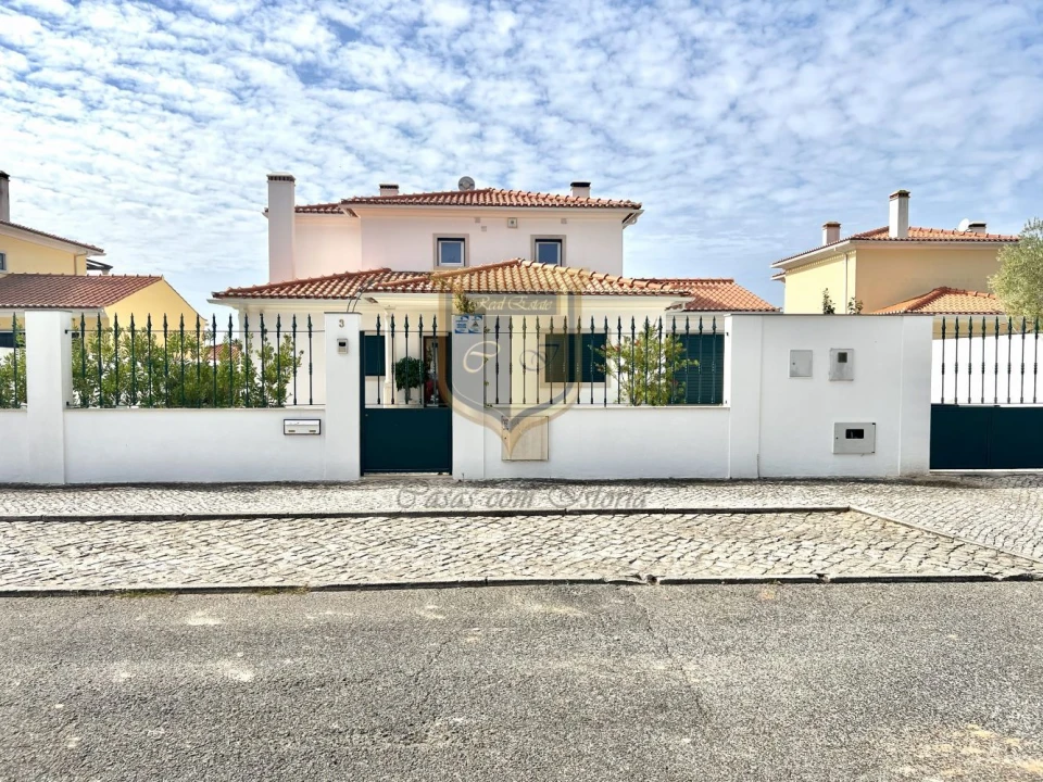 Moradia T4 para Venda em Cadaval e Pêro Moniz Foto 3