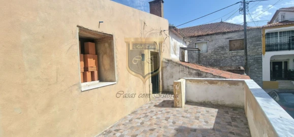 Moradia T2 para Venda em Aldeia Galega da Merceana e Aldeia Gavinha