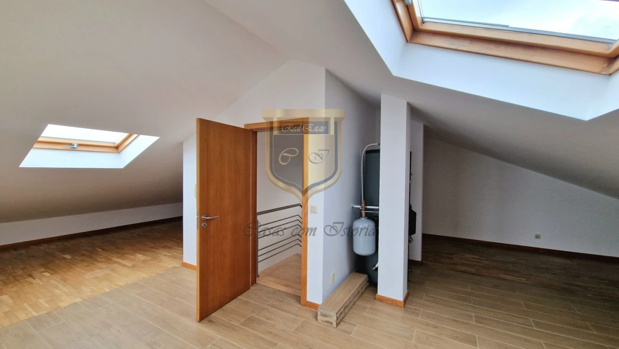 Moradia T3 para Venda em Silveira Foto 43