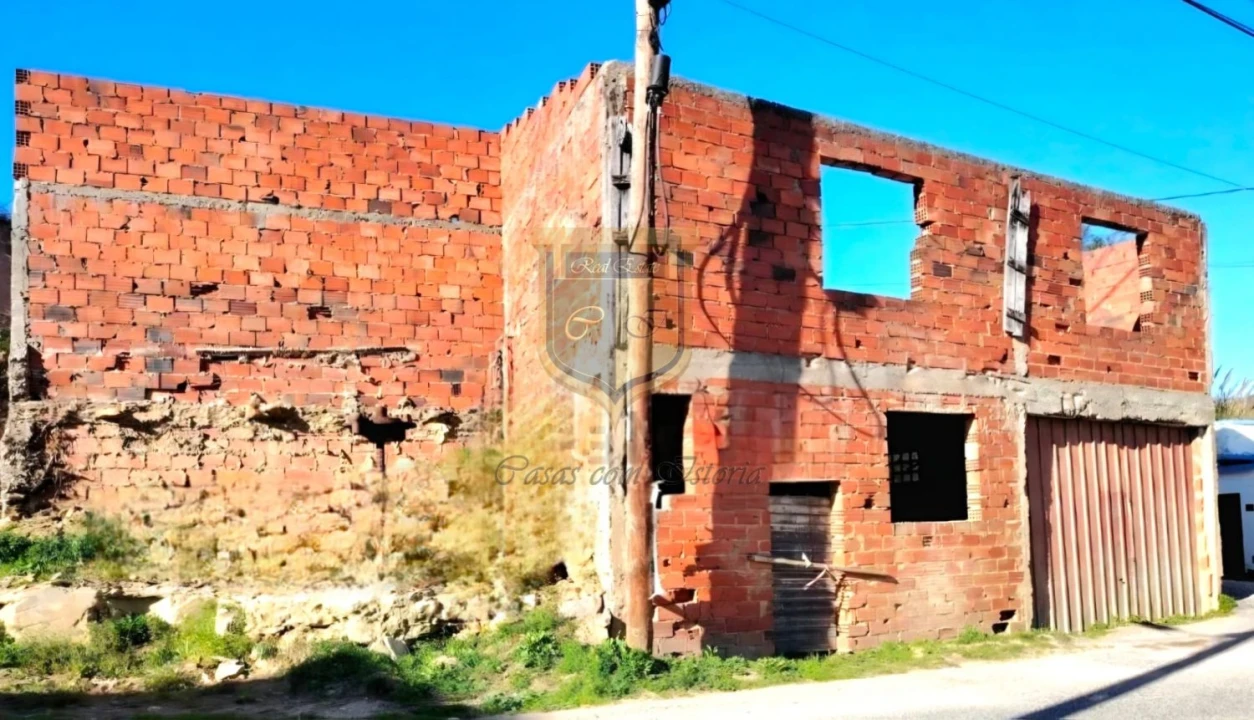Moradia T3 para Venda em Santa Maria, São Pedro e Matacães Foto 30