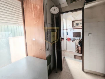 Loja para Venda em Lourinhã e Atalaia