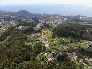 Terreno para Venda em Camacha