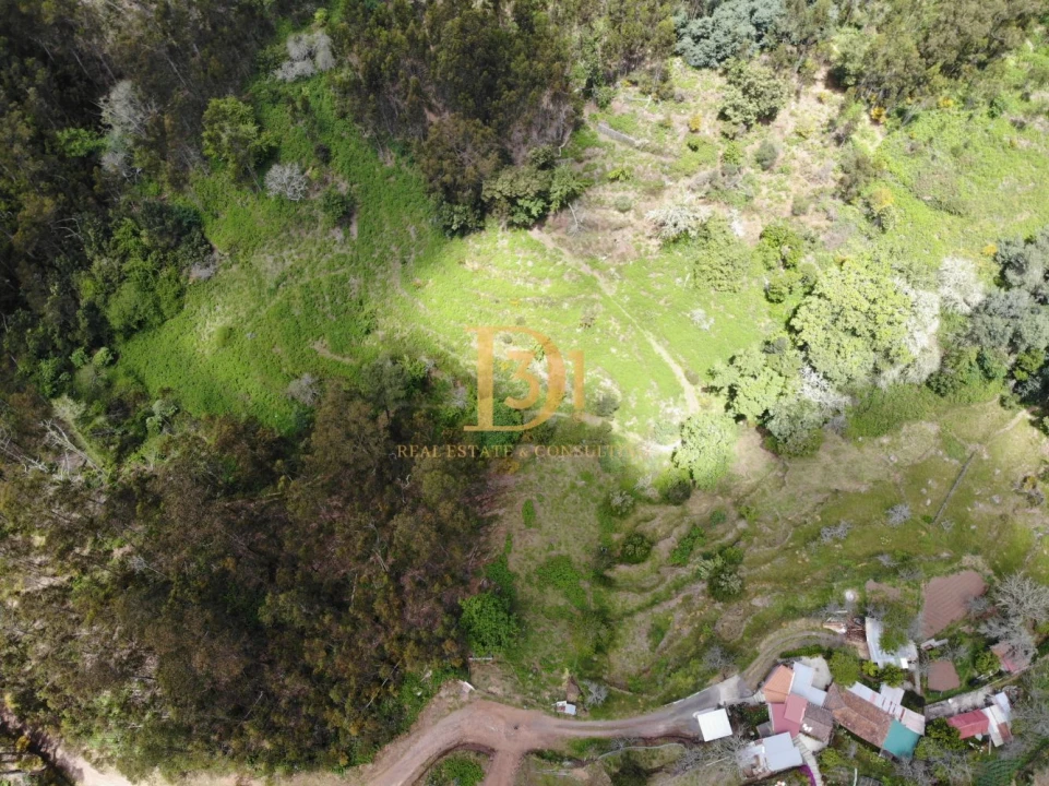 Terreno para Venda em Camacha Foto 2