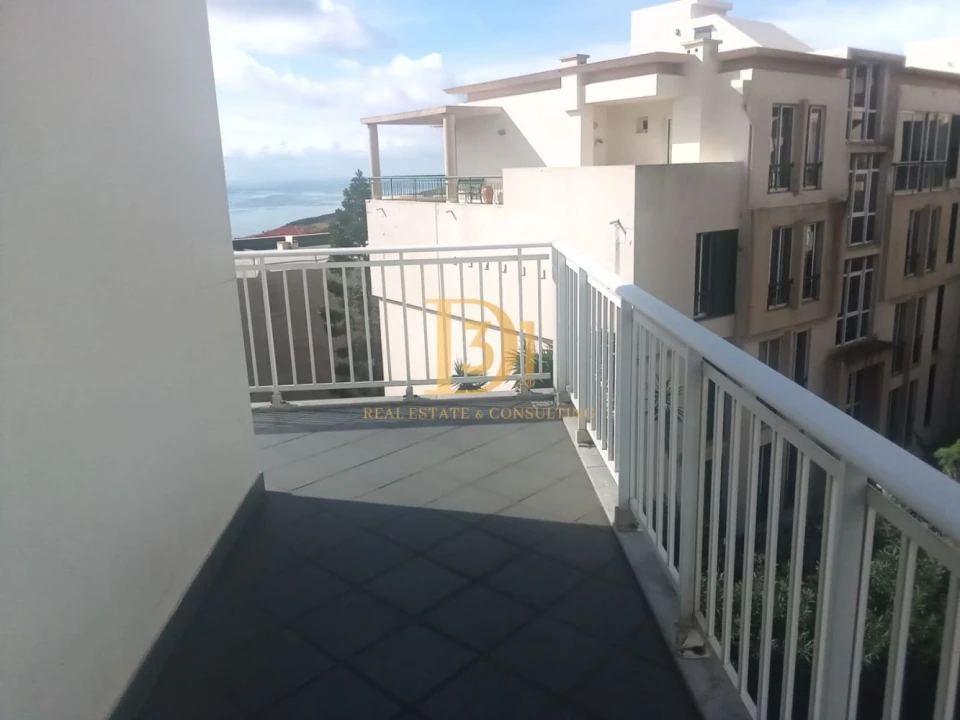 Apartamento T2 para Venda em Caniço Foto 11