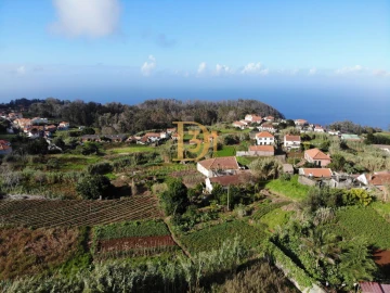 Moradia T3 para Venda em Porto Moniz