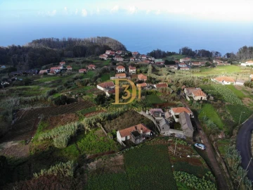 Moradia T3 para Venda em Porto Moniz