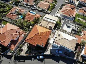 Moradia T4 para Venda em Funchal (Santa Maria Maior)