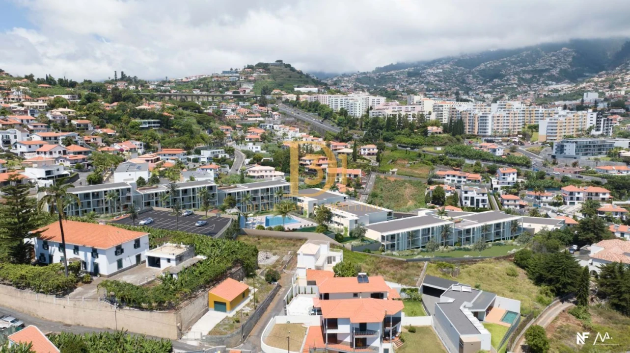 Apartamento T1 para Venda em São Martinho Foto 1