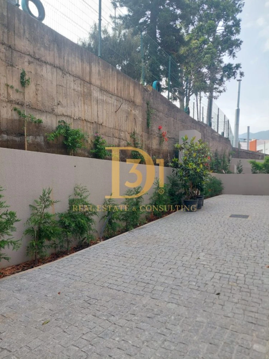 Apartamento T2 para Venda em São Martinho Foto 24