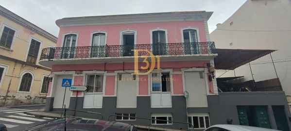 Loja para Trespasse em Funchal (Santa Luzia)