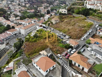 Terreno para Venda em Funchal (São Pedro)