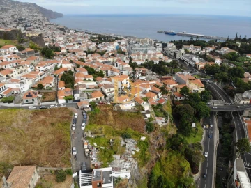 Terreno para Venda em Funchal (São Pedro)