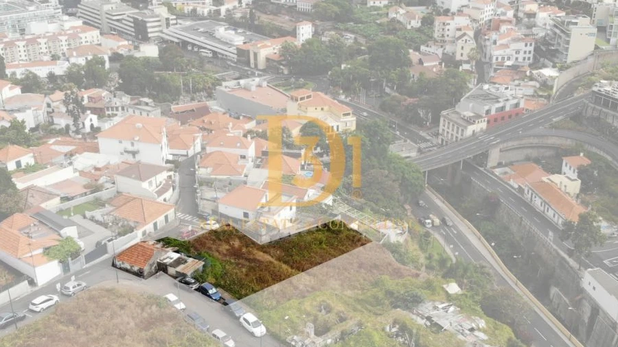 Terreno para Venda em Funchal (São Pedro)