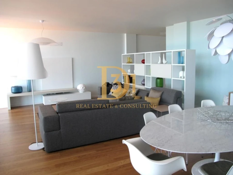 Moradia T3 para Venda em Caniço Foto 11