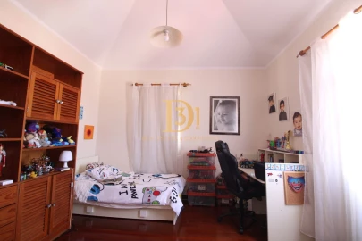Moradia T4 para Venda em Funchal (Santa Maria Maior)